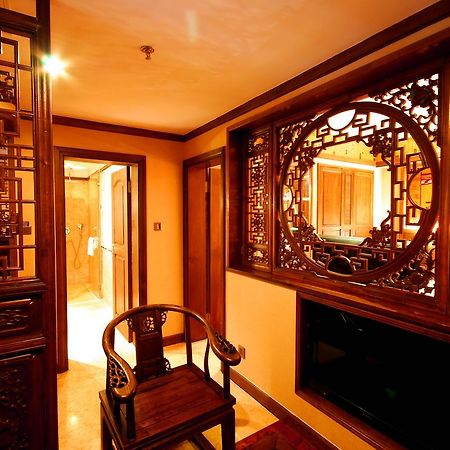 Lijiang Jinfu Hotel エクステリア 写真