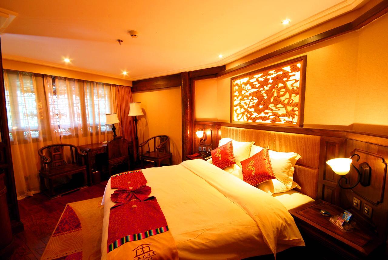 Lijiang Jinfu Hotel エクステリア 写真