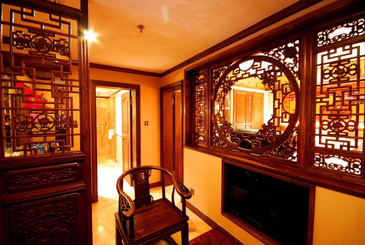 Lijiang Jinfu Hotel エクステリア 写真
