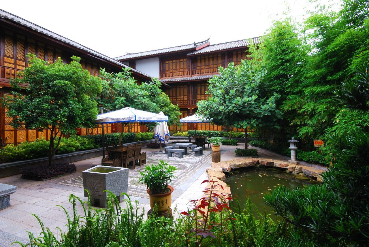 Lijiang Jinfu Hotel エクステリア 写真