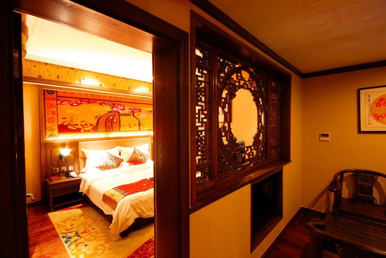 Lijiang Jinfu Hotel エクステリア 写真