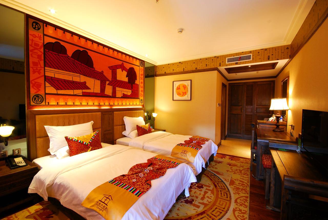 Lijiang Jinfu Hotel エクステリア 写真