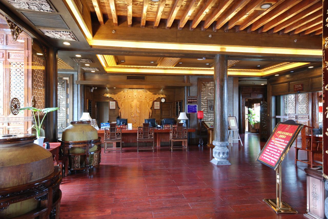 Lijiang Jinfu Hotel エクステリア 写真