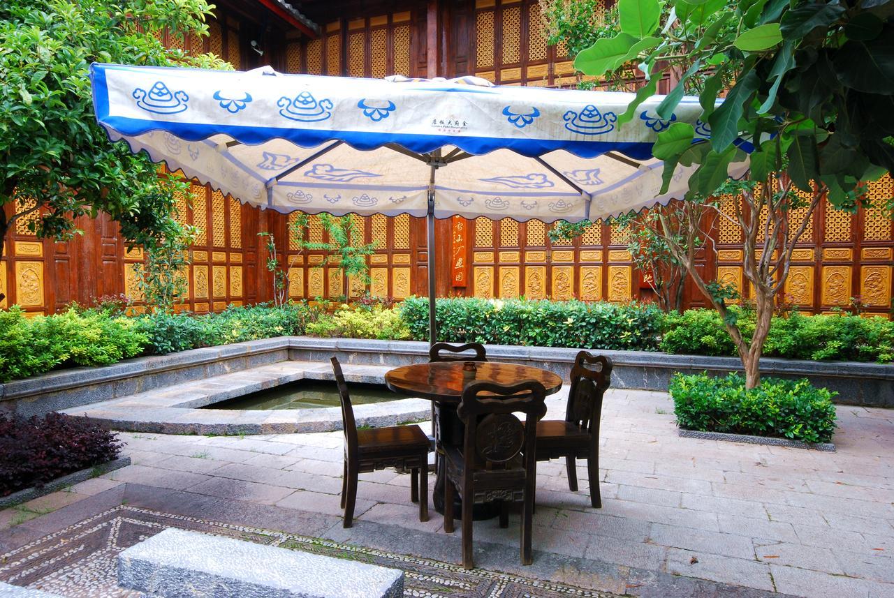 Lijiang Jinfu Hotel エクステリア 写真