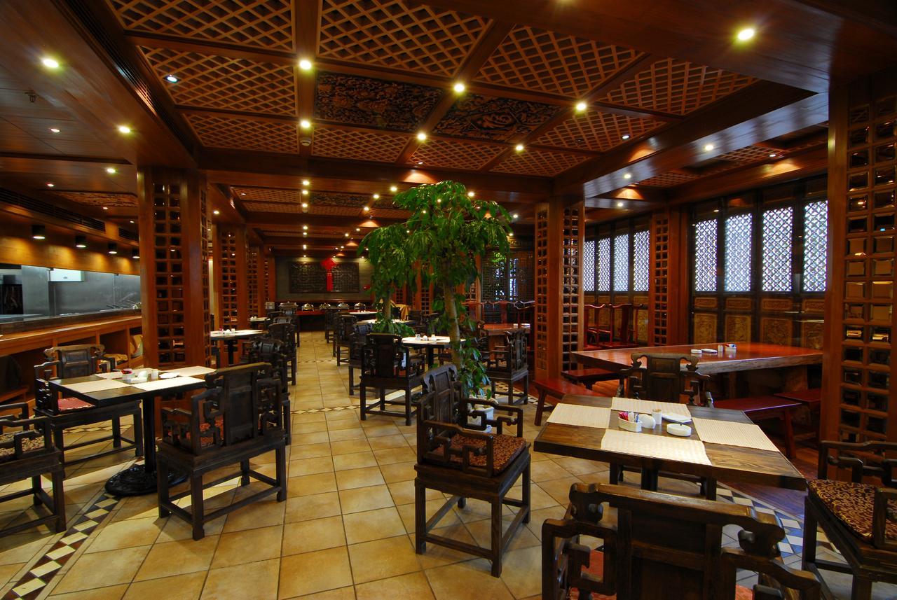 Lijiang Jinfu Hotel エクステリア 写真