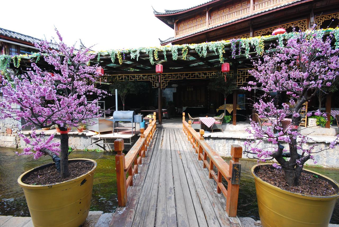 Lijiang Jinfu Hotel エクステリア 写真