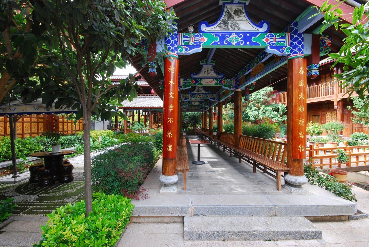 Lijiang Jinfu Hotel エクステリア 写真