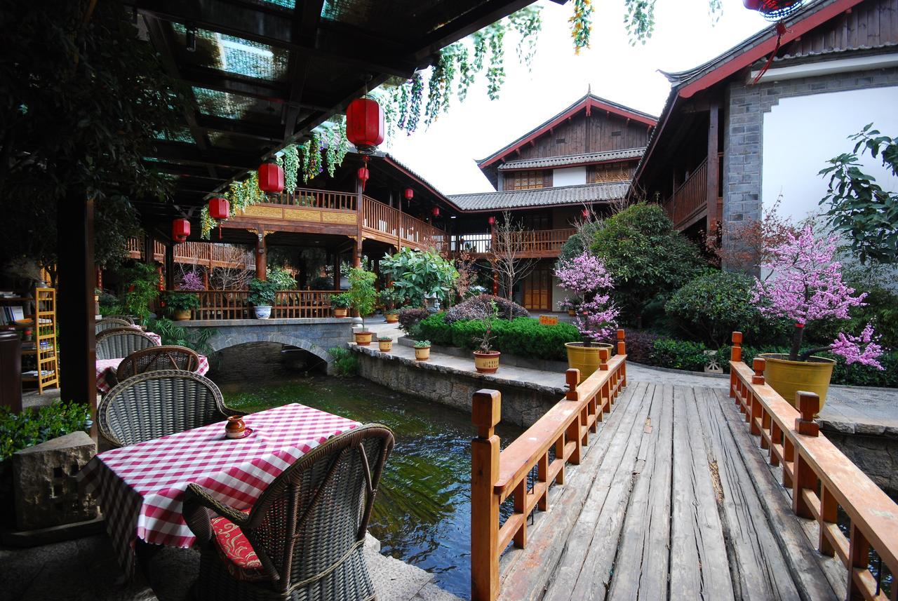 Lijiang Jinfu Hotel エクステリア 写真